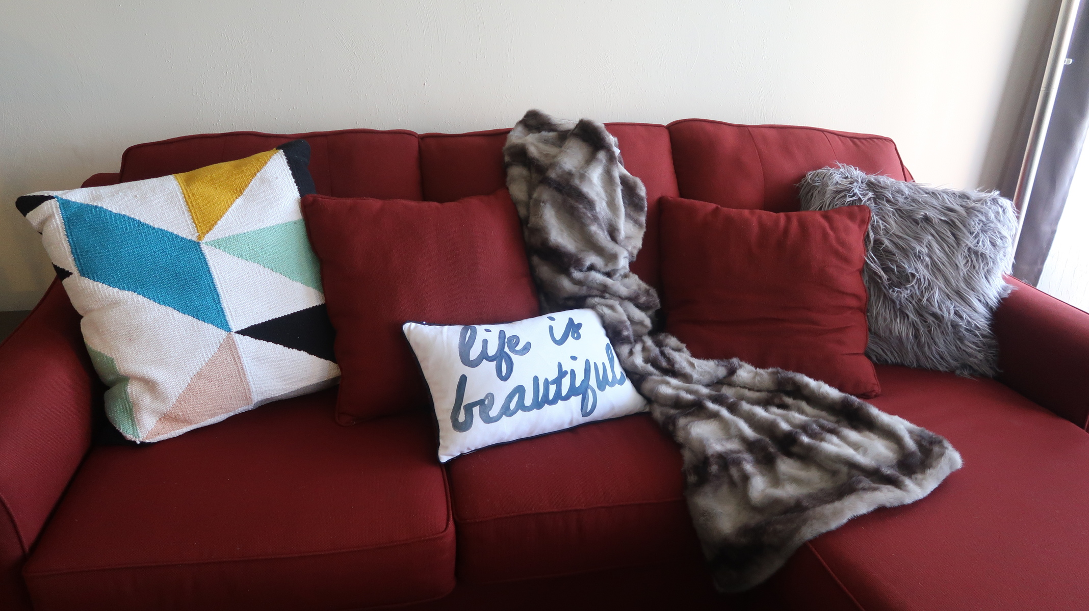 3 Ways To Work Around A Red Sofa When Styling Your Living Room Decor Naturally Glam