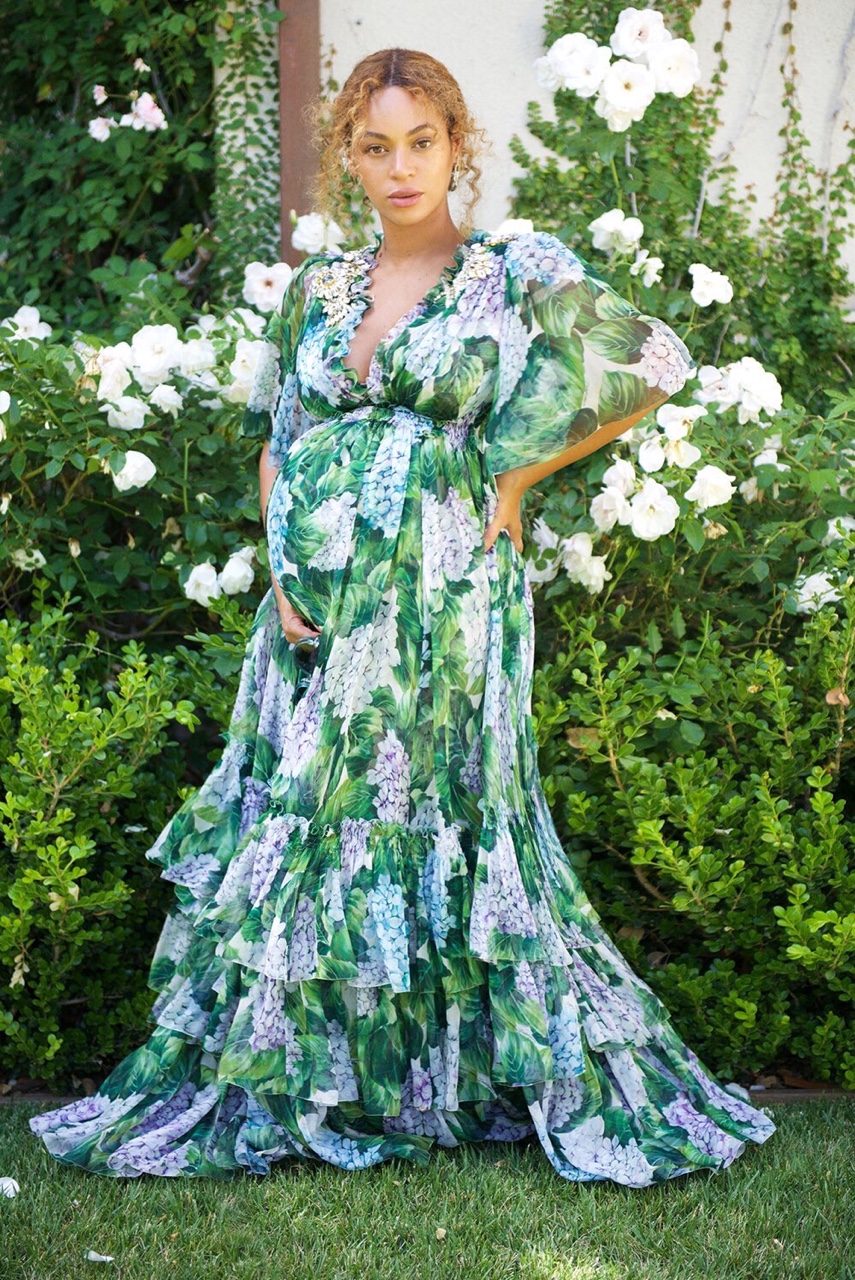 Beyonce's Floral Dolce & Gabbana Dress: Get the Look for Less | Naturally  Glam | Jonna Scott-Blakes