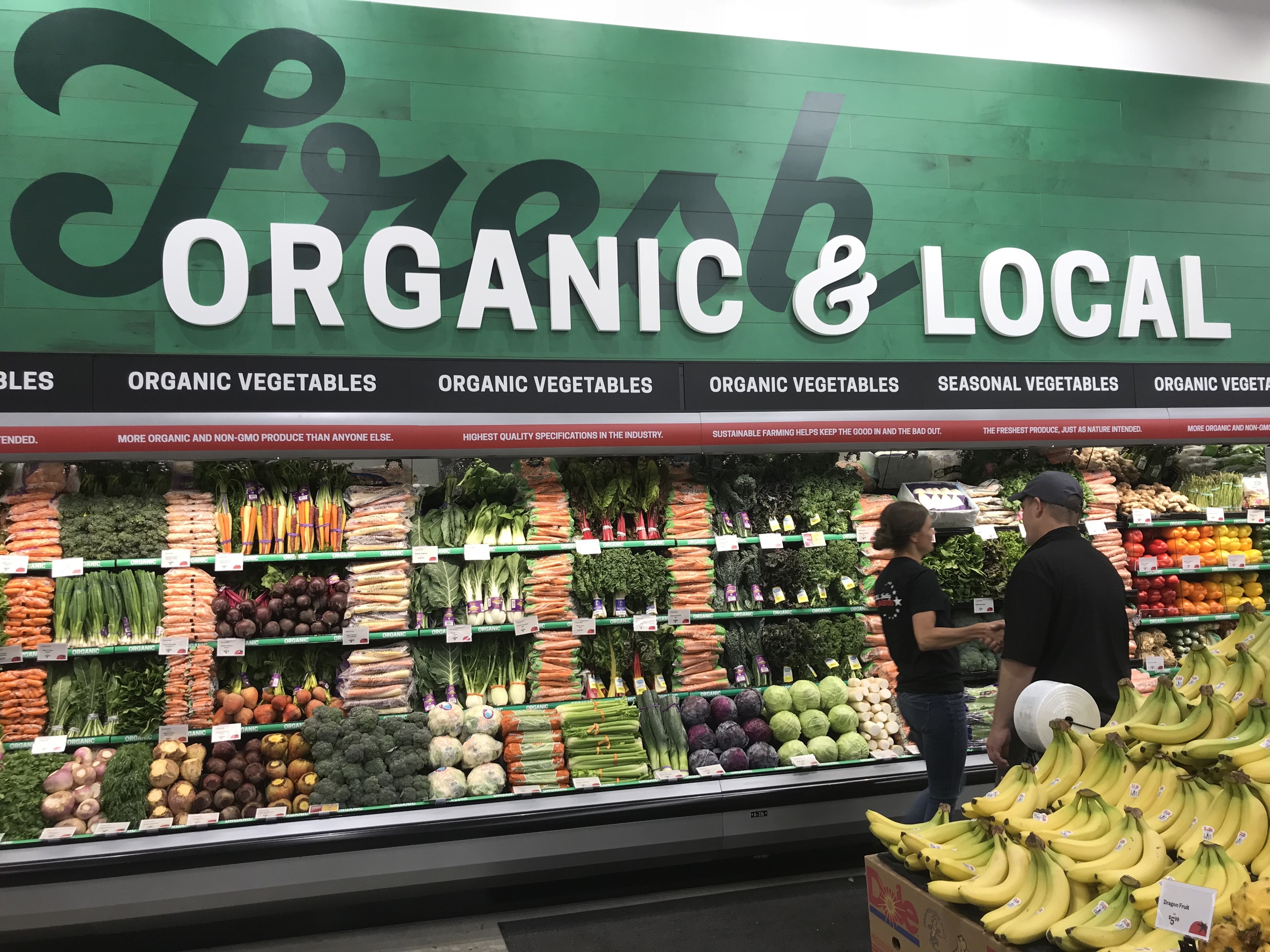 Earth Fare Opens Natural and Organic Grocery Store in Williamsburg